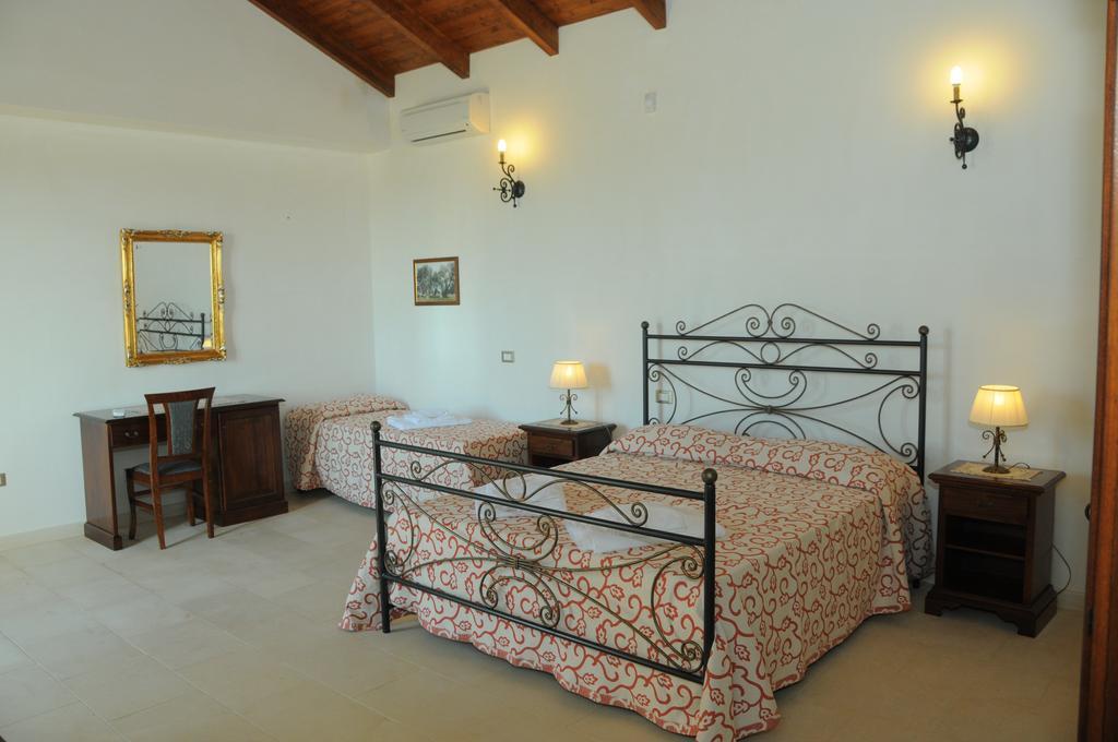 Agriturismo Masseria Quaremme Carpignano Salentino Zimmer foto