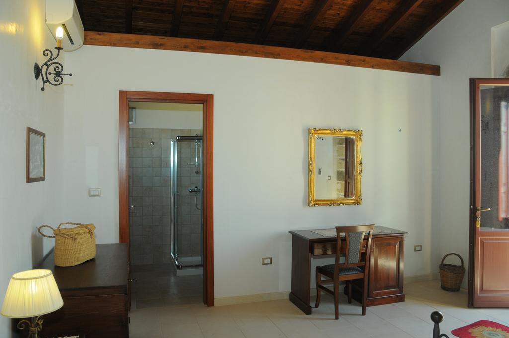 Agriturismo Masseria Quaremme Carpignano Salentino Zimmer foto